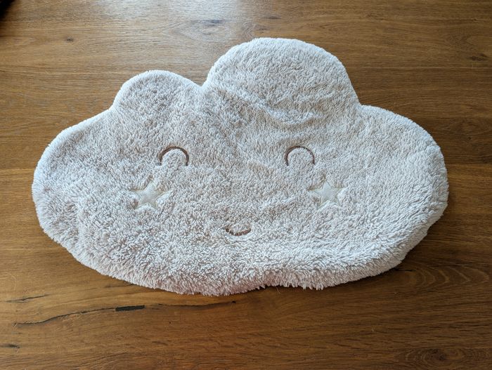 Tapis nuage chambre enfant