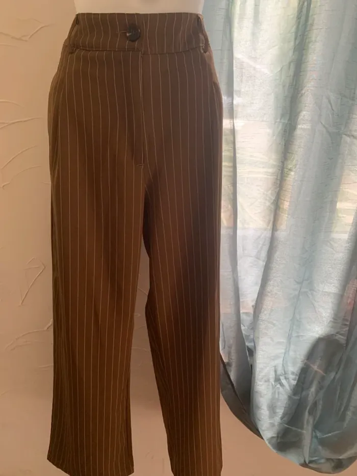 Pantalon SHEIN taille L jambe large rayé marron - photo numéro 2
