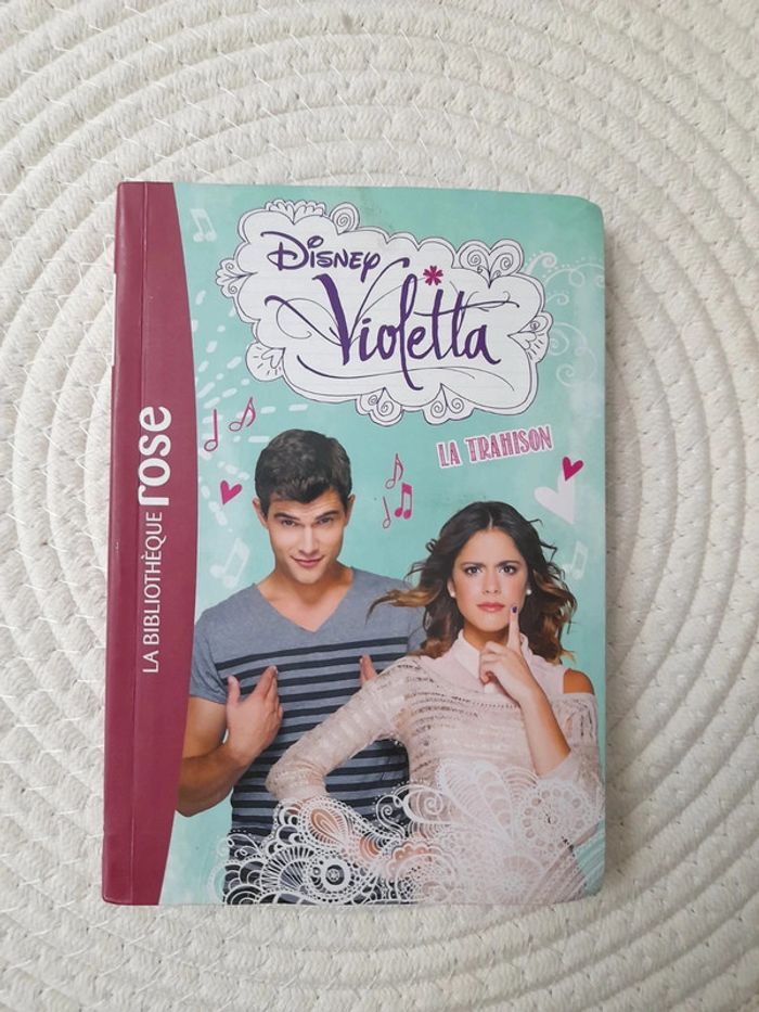 Lot livre Violetta - photo numéro 3
