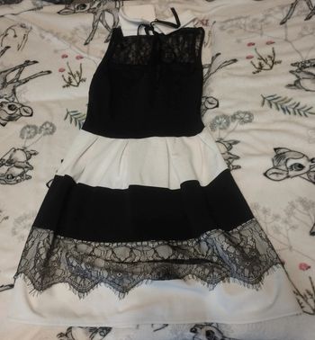 Robe noir et blanc col blanc S/M made in Italy