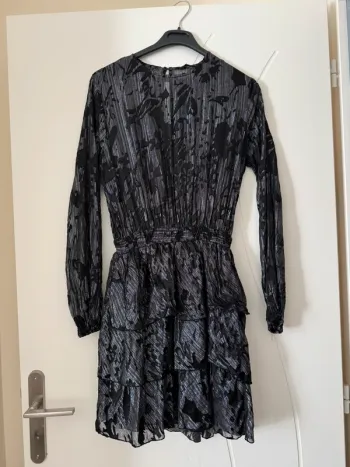 Robe noir et argenté Zara