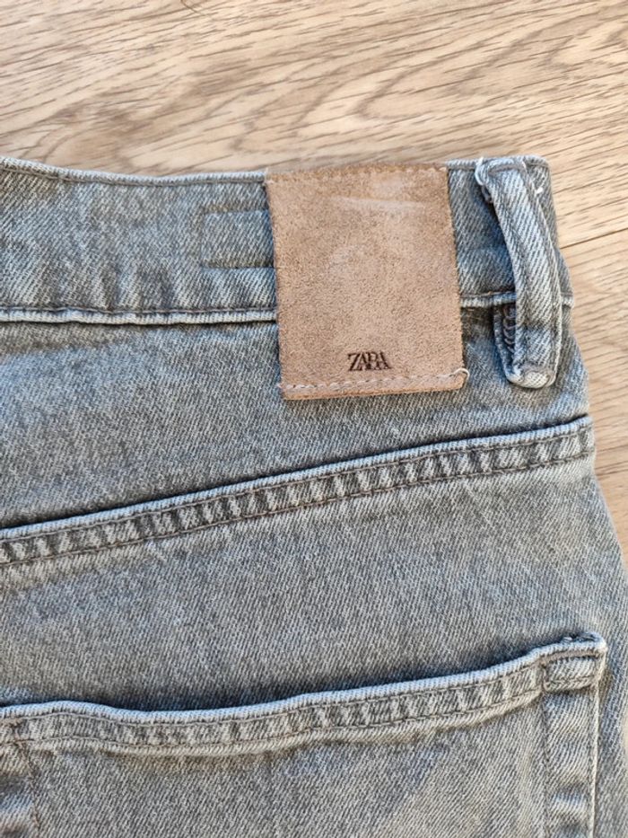 Bermuda en jean gris Zara - photo numéro 3