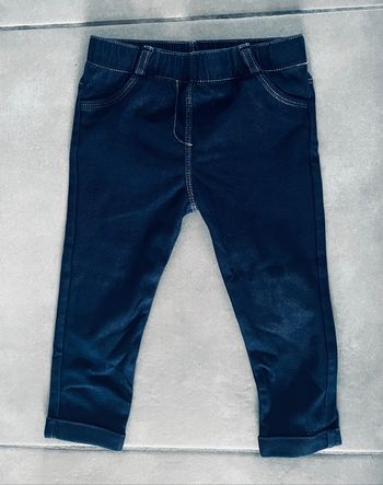 Pantalon legging jean tregging bleu brut Kiabi 24 mois
