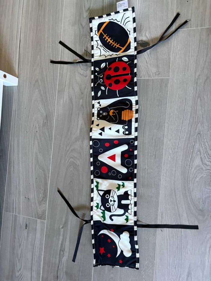 Livre d éveil noir et blanc