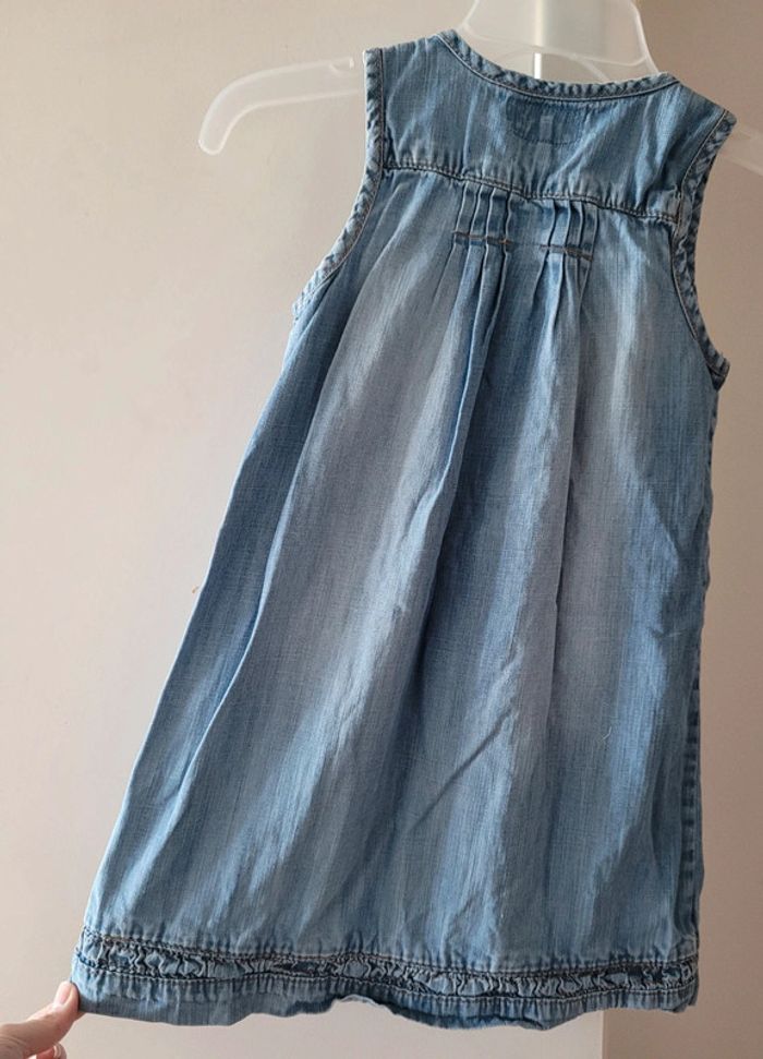 Robe en jean 4/5 ans - photo numéro 2