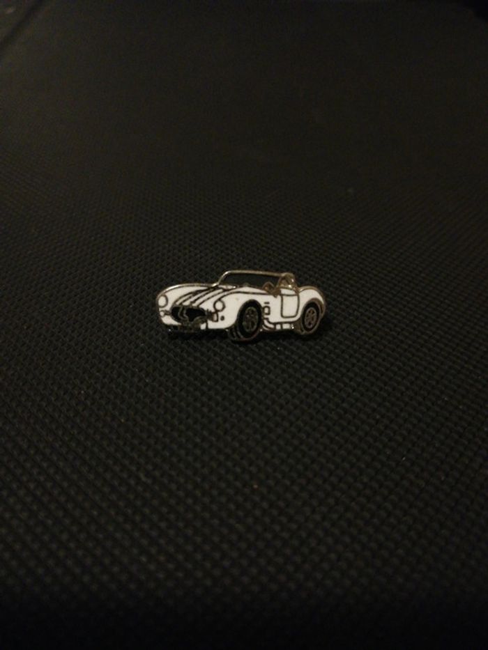 Micro Pin's AC Cobra signé Rambol