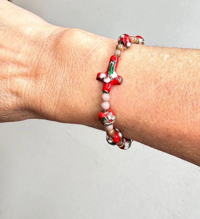 Joli bracelet en perles de verre laquées - photo numéro 3