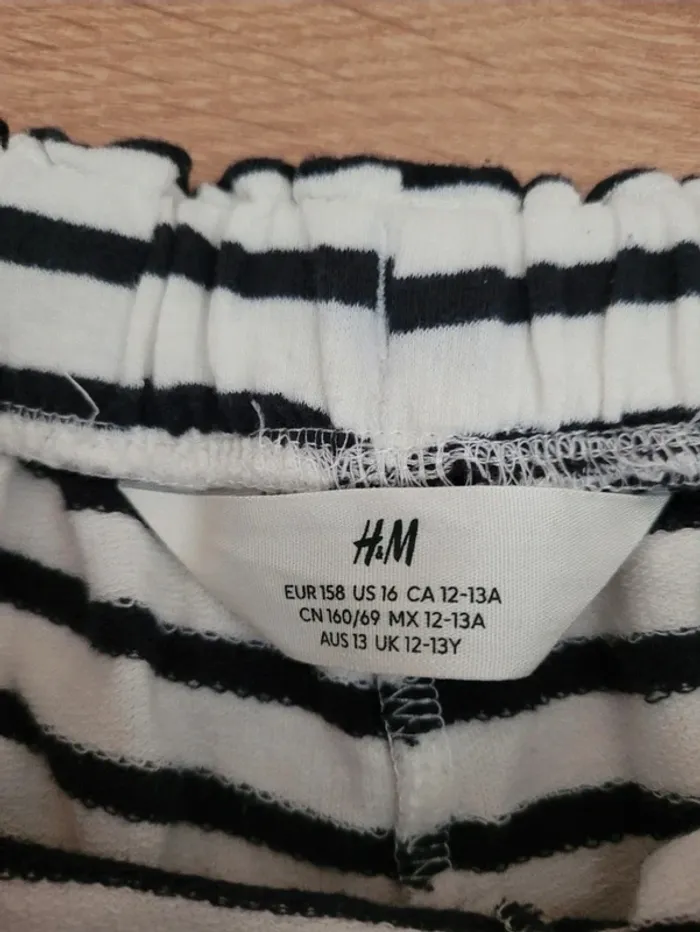 Short fille H&M 12-13 ans - photo numéro 3