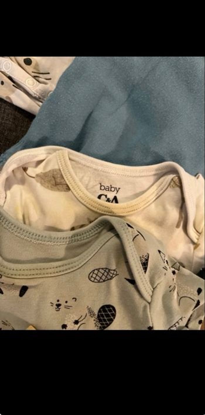 Lot Vêtements 3-6 mois - photo numéro 3