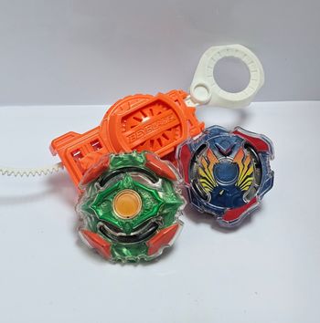 Lot Toupies Beyblade Burst