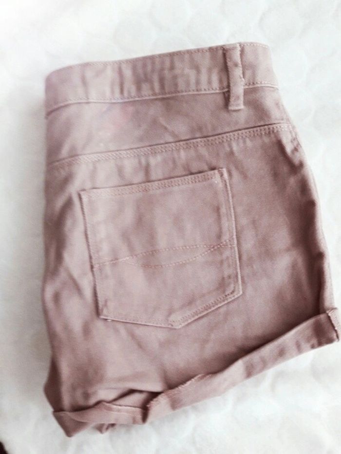 Short Primark neuf - photo numéro 3