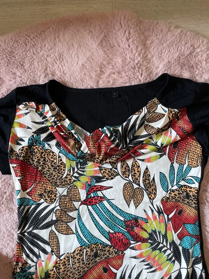 Tee shirt femme à motif - photo numéro 2