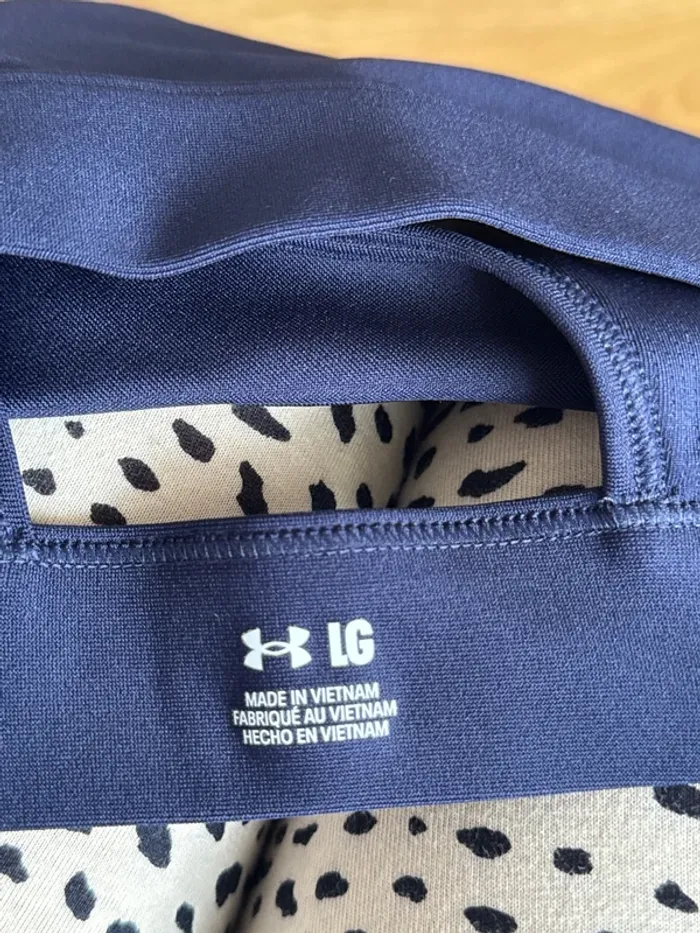 Brassière de sport under armour XS marine. - photo numéro 9