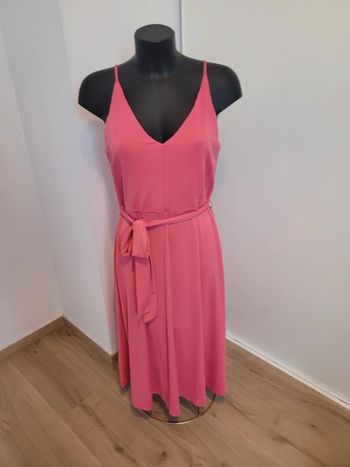 Robe rose neuve