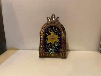 Figurine rare fleur raiponce 