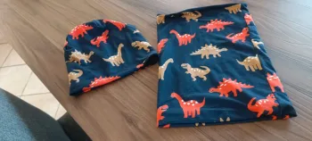 Bonnet + tour de cou C&A