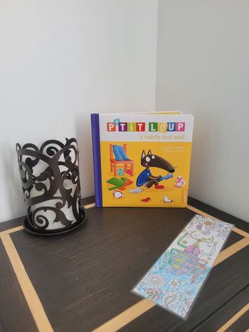 P'tit Loup s'habille tout seul