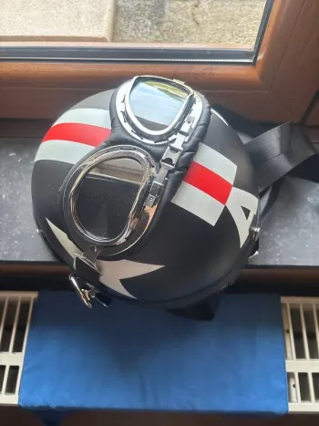 Sac en forme de casque