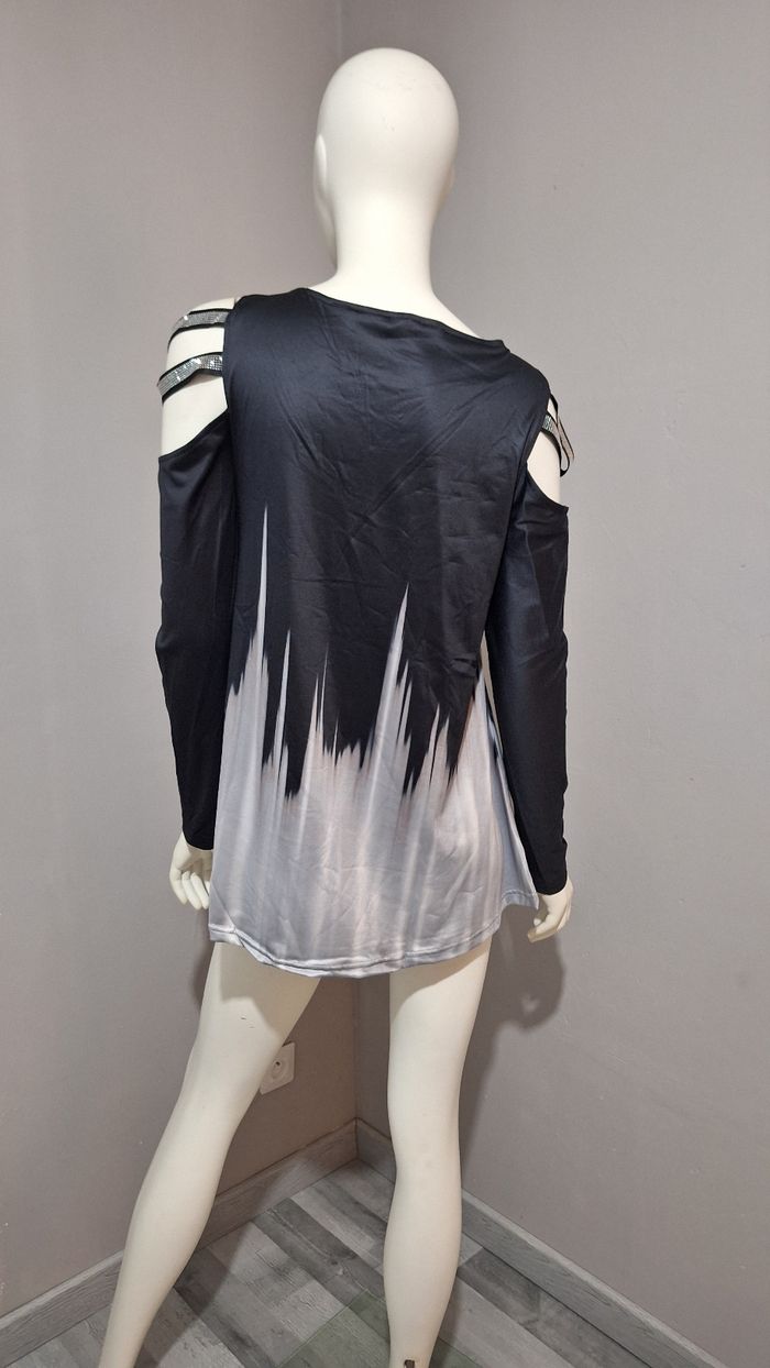 Tee shirt manche longue taille M neufy - photo numéro 2