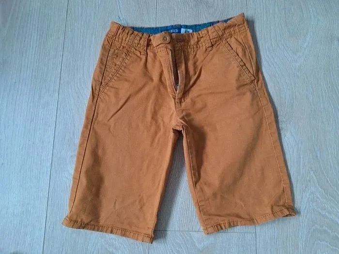 Bermuda camel Okaïdi 8 ans