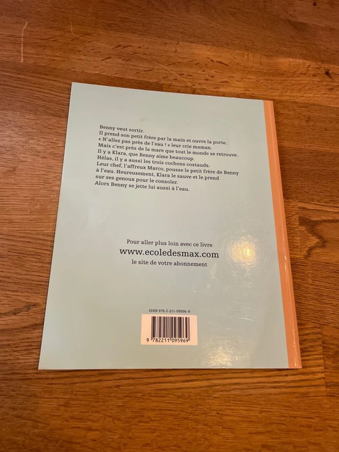 Livre L’école des loisirs Benny à l’eau - photo numéro 3