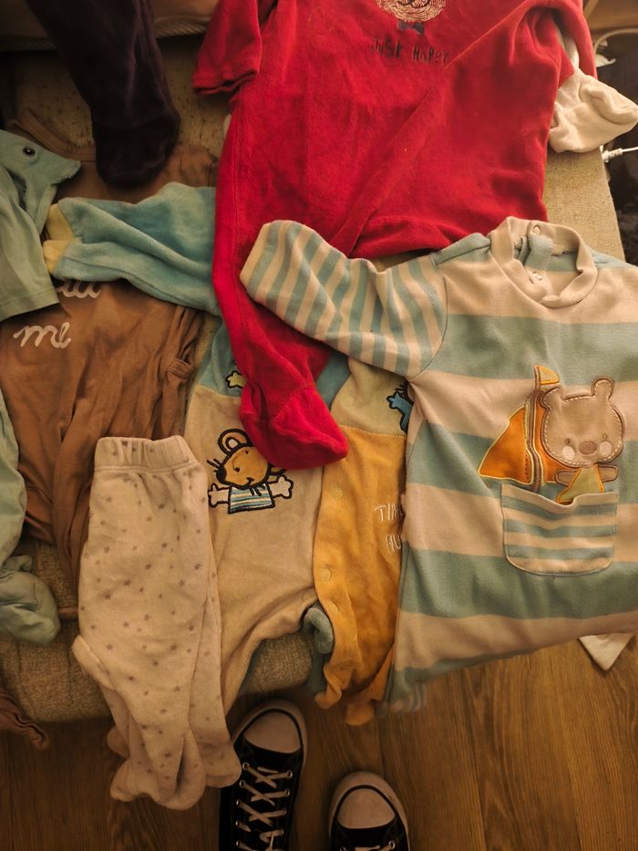 Lot Vêtements garçon 6 mois - photo numéro 5