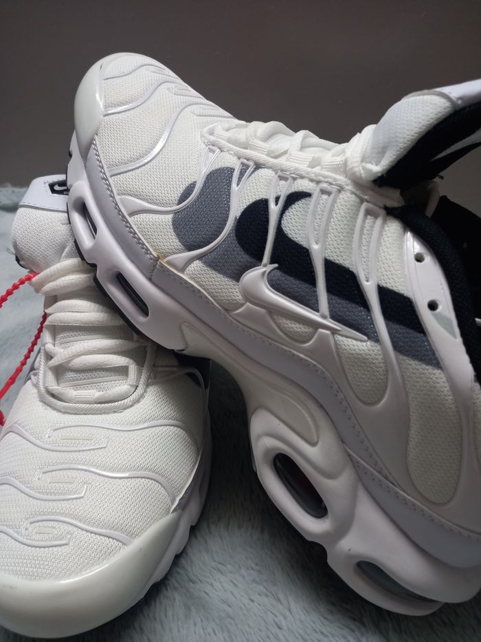Baskets  Nike Air Max TN  noir, blanc,gris, taille 43 - photo numéro 2