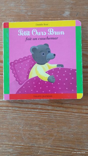 Livre Petit Ours Brun aime Noël