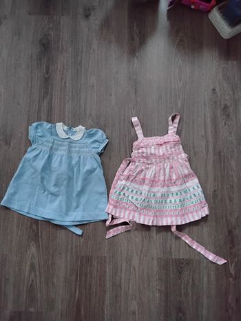 2 petites robe bb 6 /12 mois