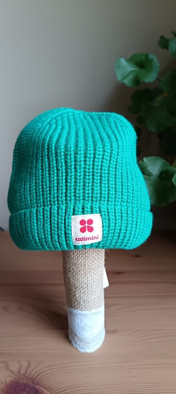 Bonnet vert de la marque Catimini