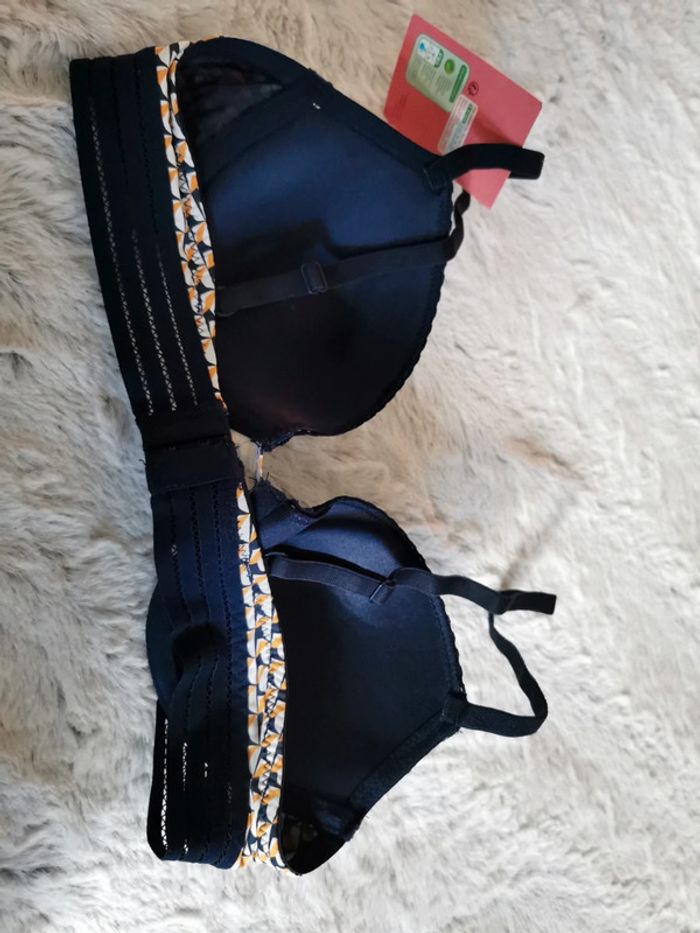 Soutien gorge neuf - photo numéro 3