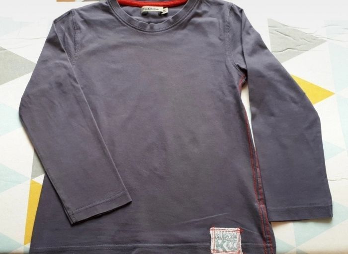 💜 Joli t-shirt prune TAO (6 ans) 💜 - photo numéro 6