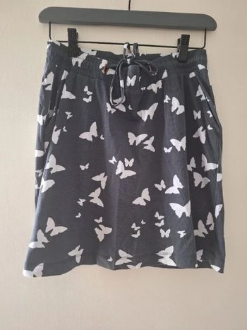 belle Jupe de saison taille 36