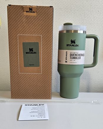 💚 Tasse Stanley Quencher H2.0 Tumbler 40 oz (1200 ml) – Vert Kaki – Neuf