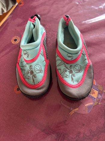 Chaussures aquatiques 