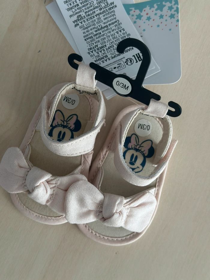 Sandales été Minnie 0/3 mois Kiabi fille - photo numéro 4