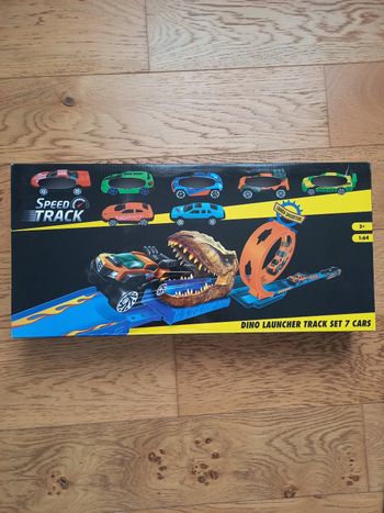 Circuit lanceur dinosaure 