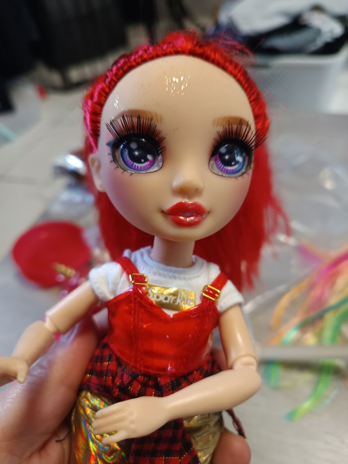 Poupée rainbow High ruby - photo numéro 5