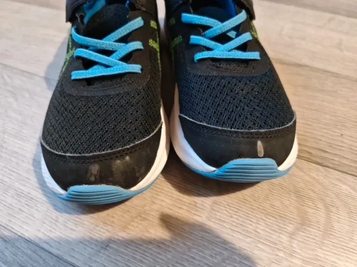 Baskets Asics Pointure 33.5 - photo numéro 2