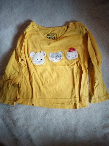 Tee-shirt jaune manches longues taille 2 ans