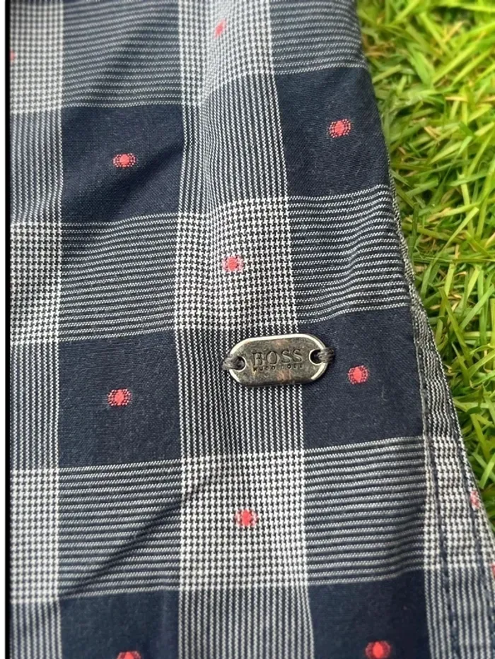 Superbe chemise Hugo Boss chic - M - Slim Fit - photo numéro 3