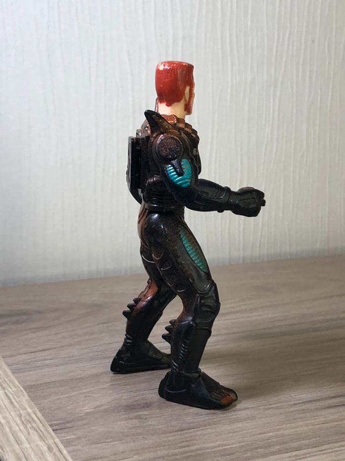 Figurine jouet articulée Vintage Aliens ATAX Space Marine 1993 Kenner - photo numéro 3