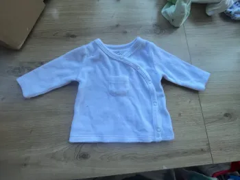 Gilet à bouton taille 1 mois