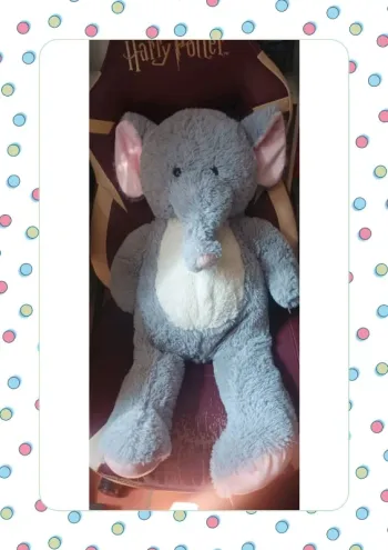Grande peluche éléphant environ 1 mètre