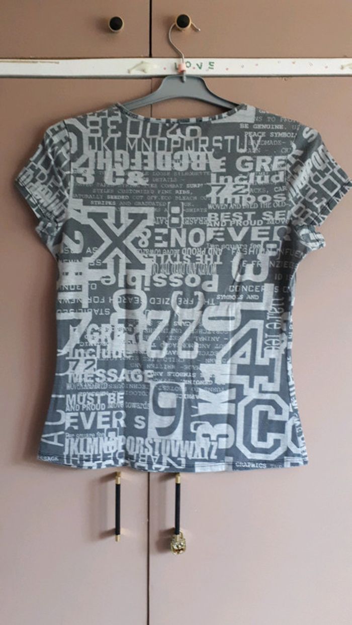 T-shirt diverses écritures - photo numéro 2