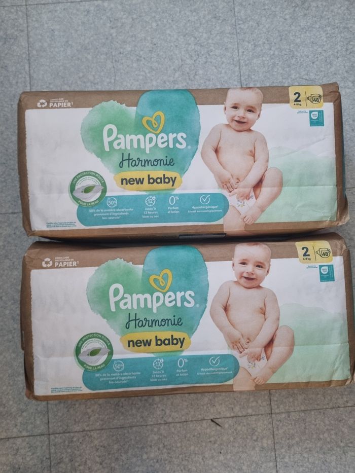 96 couches pampers T2