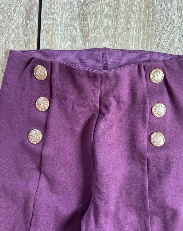 Legging violet/prune boutons doré esmara très bon état - photo numéro 3