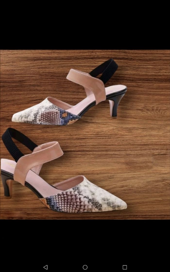 Escarpin super classe neuf - photo numéro 2