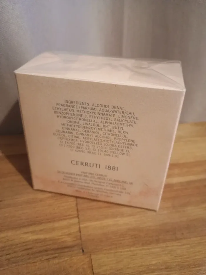 Cerruti femme 1881 - photo numéro 2