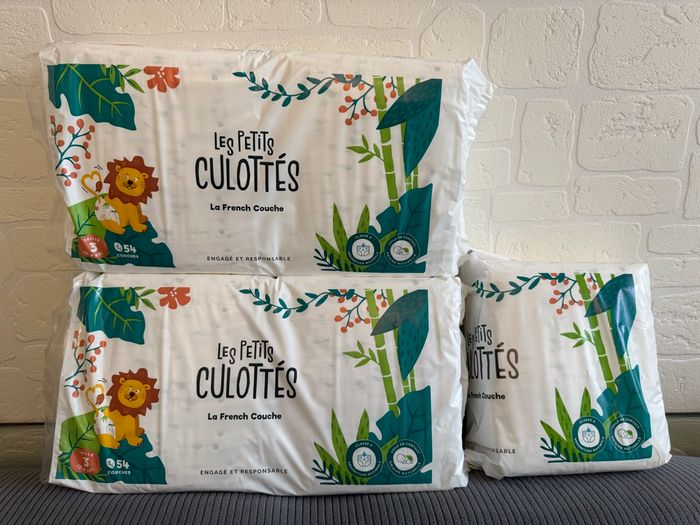 lot de 2 paquets et demi de couches les petits culottés T3